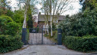 Moderne vleugelpoort met Jungle patroon - Maastricht